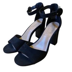 LC Lauren Conrad Black Ankle Strap Block Heel Sandals Memory Foam Size 7